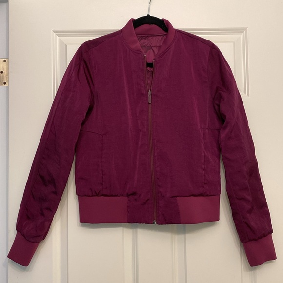 Like New! Lululemon Non-Stop REVERSIBLE Bomber Jacket 6 - Picture 8 of 11
